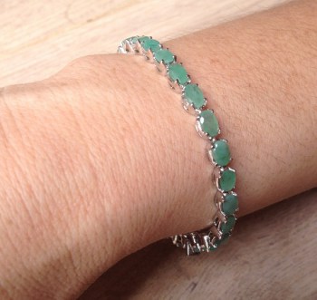 Zilveren edelsteen armband gezet met Emerald en schuifslot